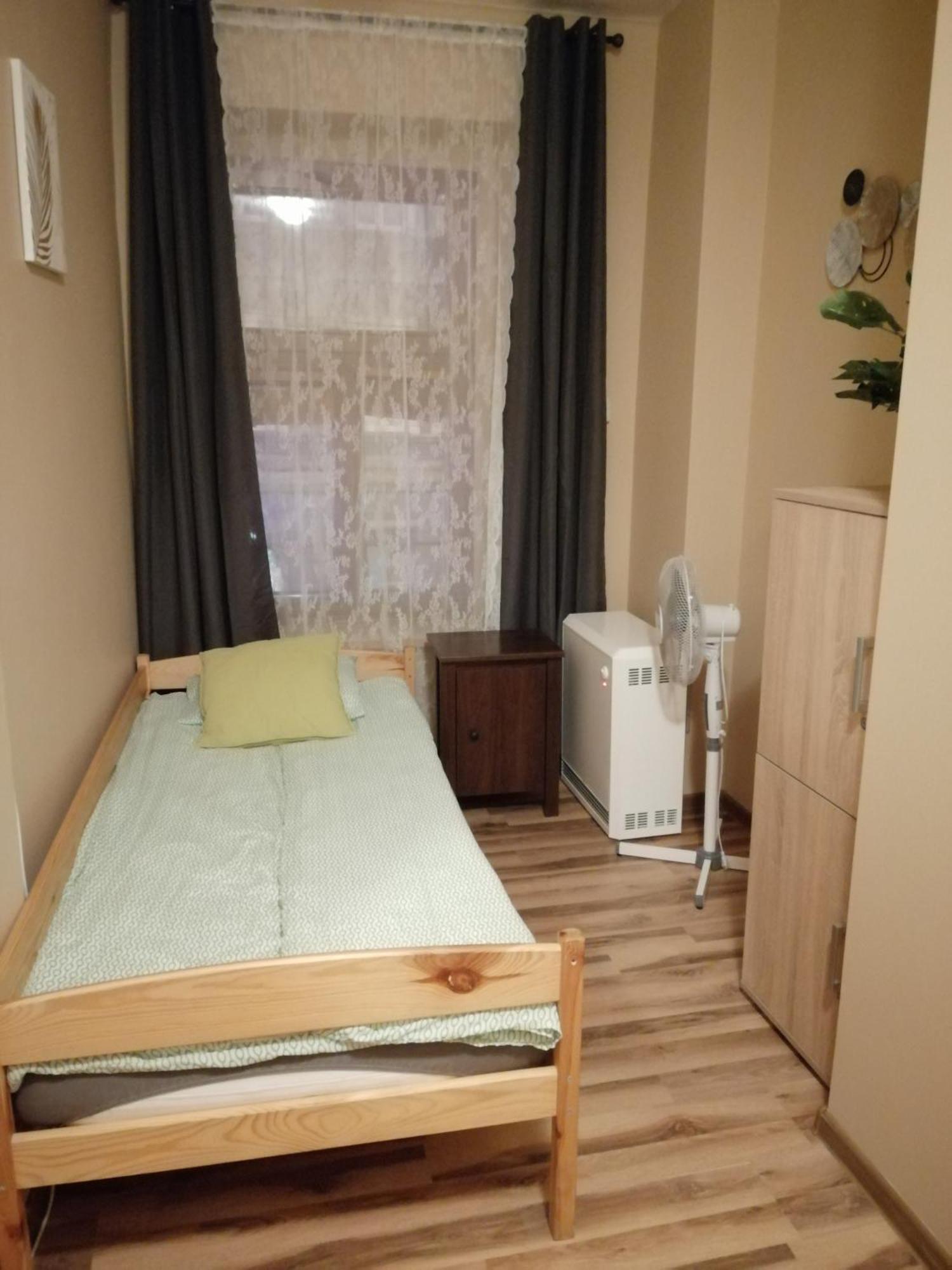 Hostel Gliwice Centrum Parking Habitación foto